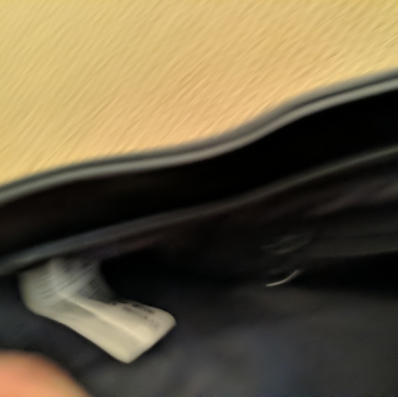 NWT vintage Sereta Leather Handbag Women Black medium Messenger Crossbody Purse - Picture 4 of 11